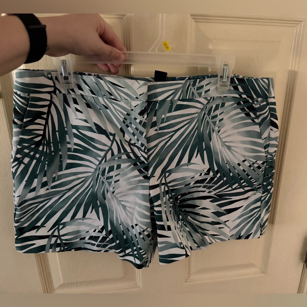 White House Black Market Tropical Palm Leaf Print Shorts - Size 14